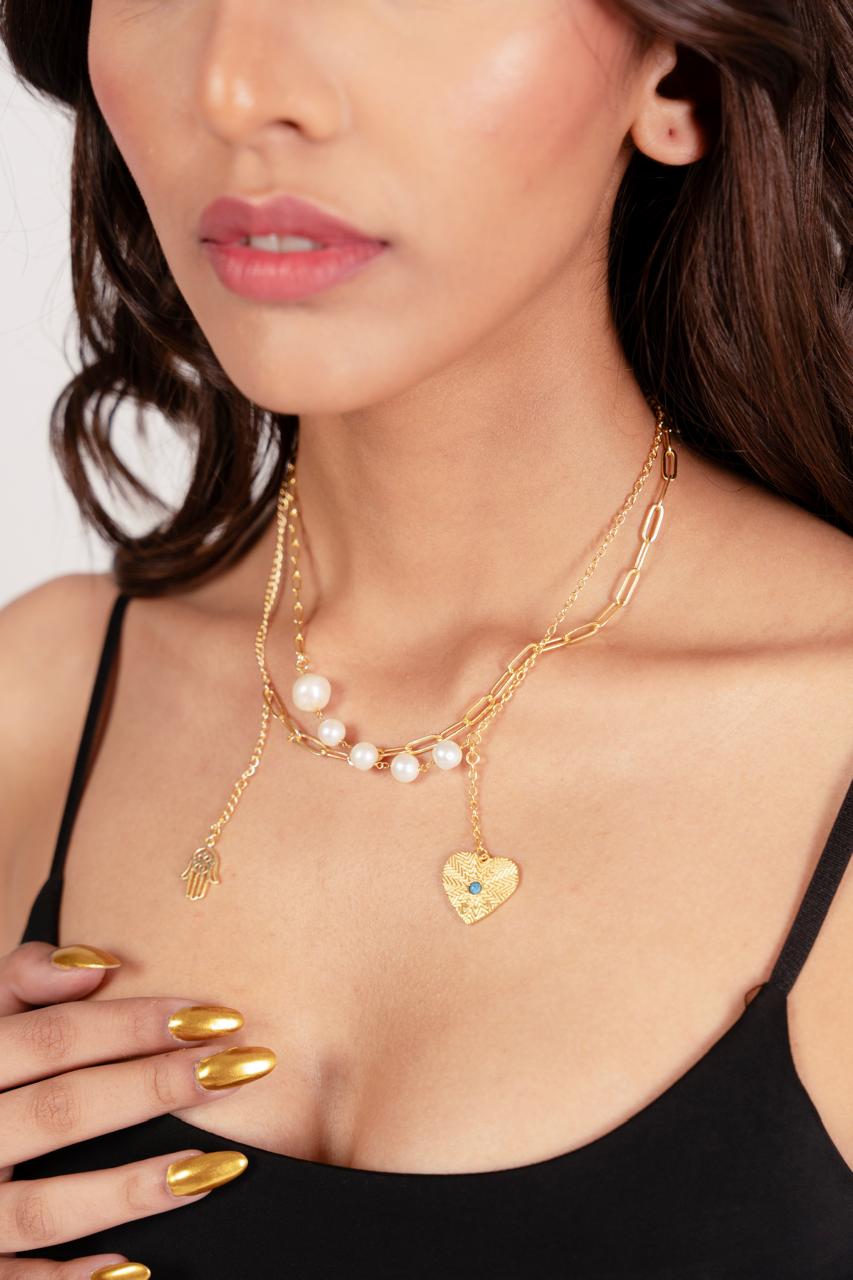 GOLDEN HOUR HEALTFELT PEARL NECKLACE